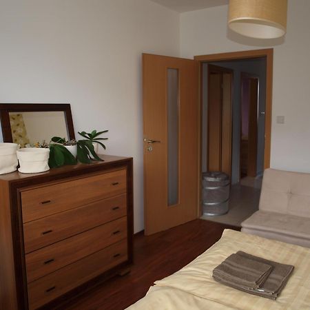 Apartman Drahovice Karlowe Wary Zewnętrze zdjęcie