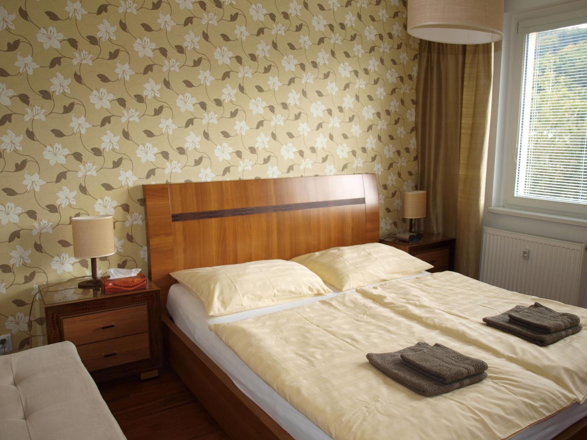 Apartman Drahovice Karlowe Wary Zewnętrze zdjęcie