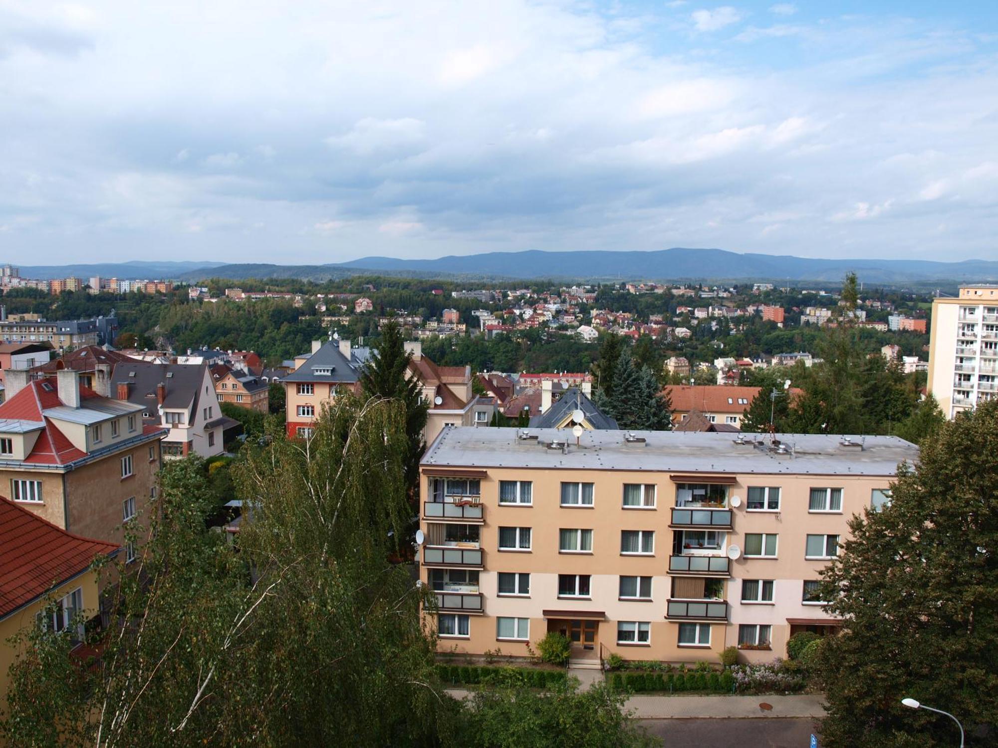 Apartman Drahovice Karlowe Wary Zewnętrze zdjęcie
